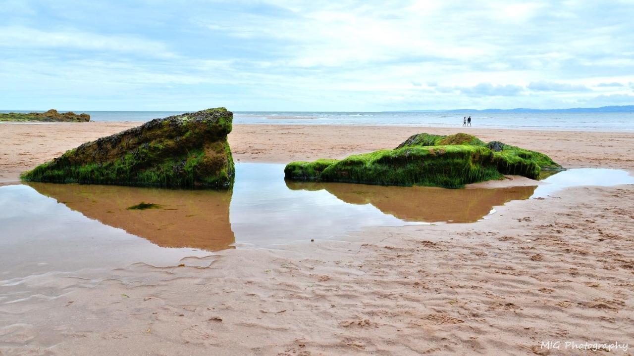 Sea Breeze, Gorgeous 2 Bed In